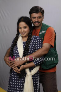 Tarun Aahe Preet Ajuni Marathi natak Photos (2)