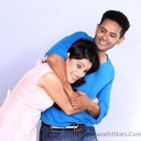 Atul Kulkarni and Priya Bapat in Happy Journey