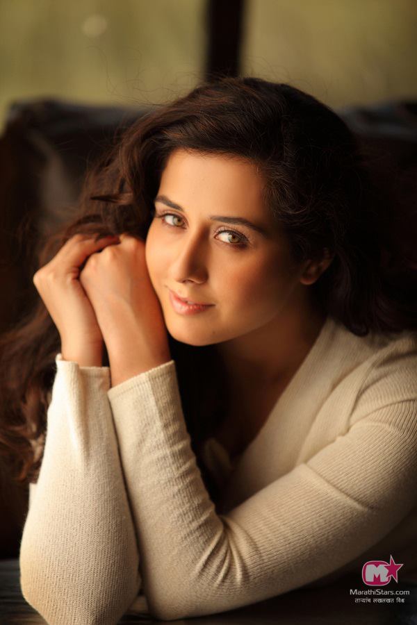 Tejaswini Lonari Marathi Actress Photos, Biography, Wiki, Images, Wallpapers