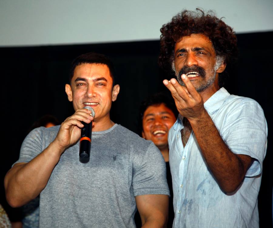Aamir Khan & Makrand Deshpande