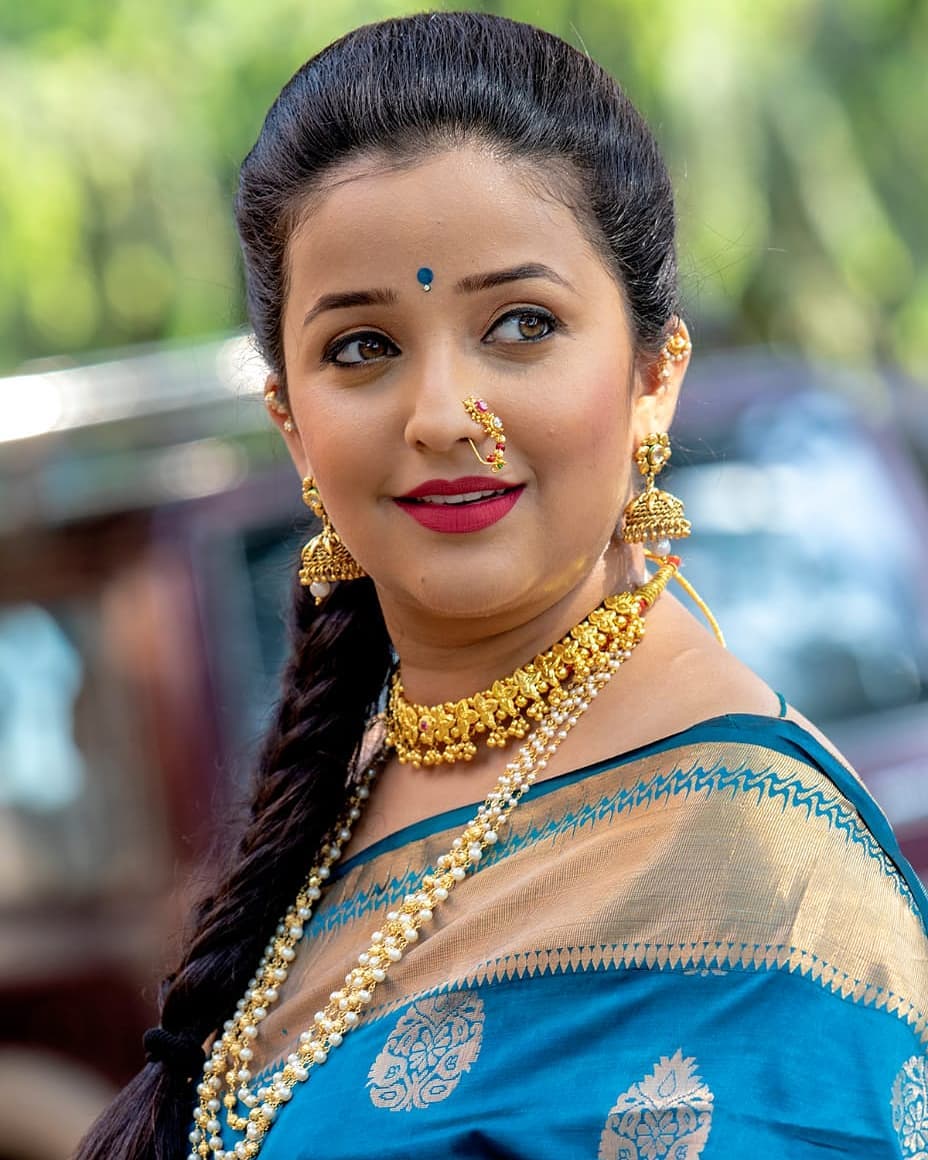 Apurva Nemlekar in Marathi culture look