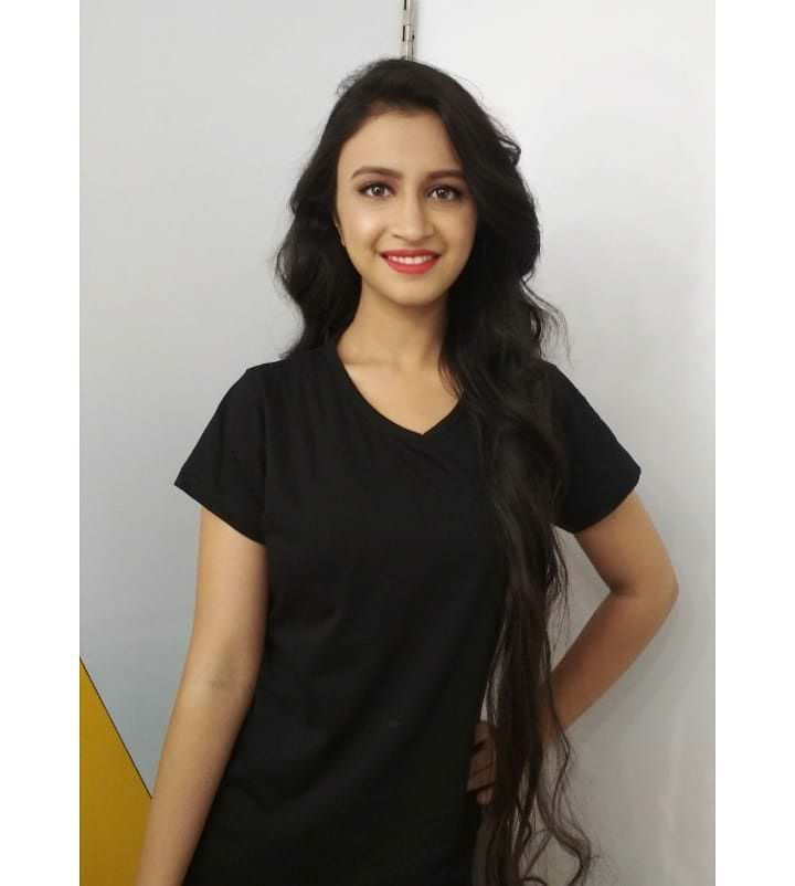 Ritika Shrotri wearing black