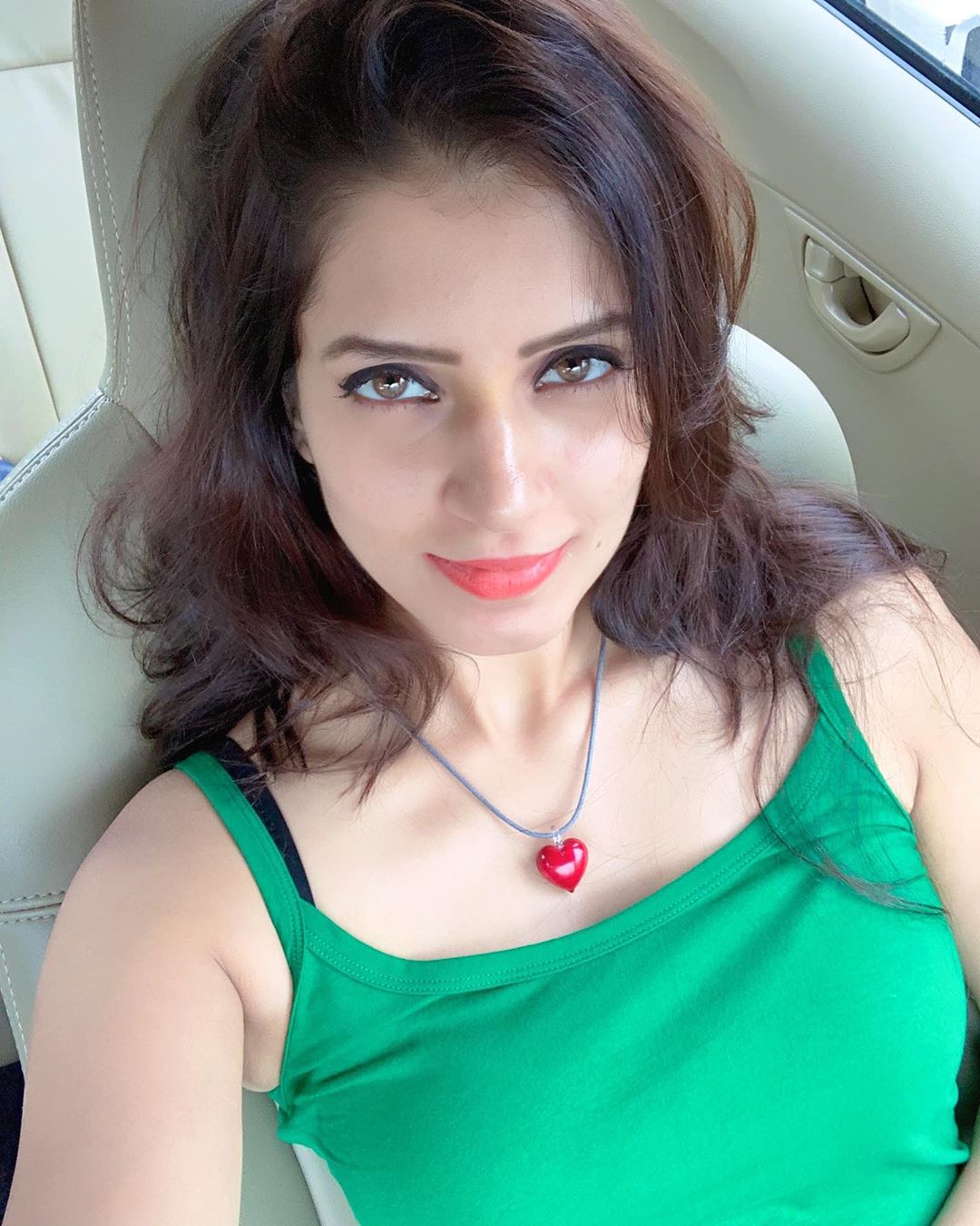 Sarita Mehendale Joshi Marathi Actress Bold Sexy Photo