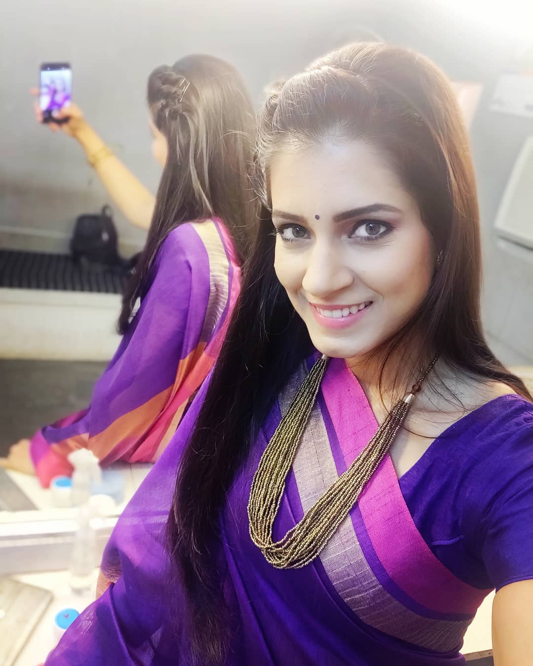 Sarita Mehendale Joshi Saree Selfiw