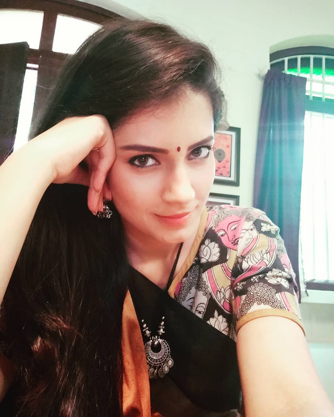 Sarita Mehendale Selfie Photo (2)