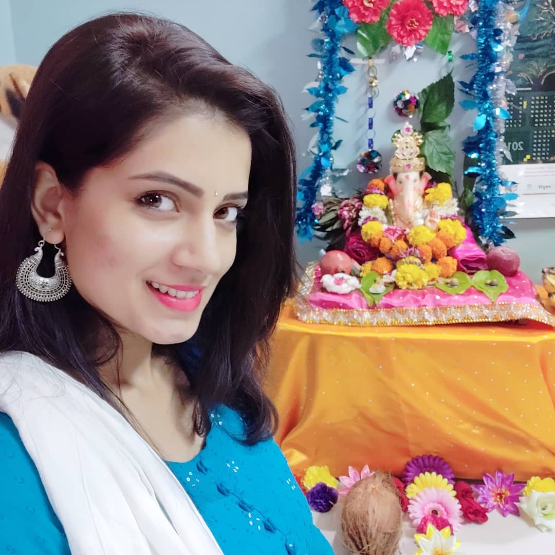 Sarita Mehendale with Ganpati Bappa